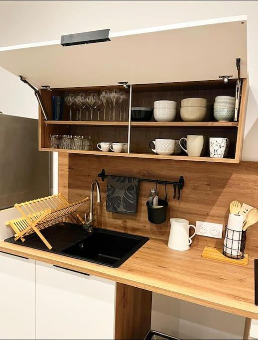 Maison Climatisee Toute Equipee モンチャニン エクステリア 写真